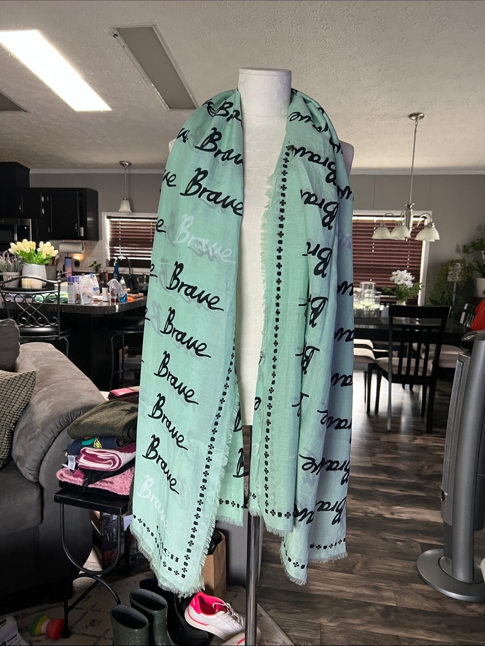 Coach LARGE Brave scarf/wrap